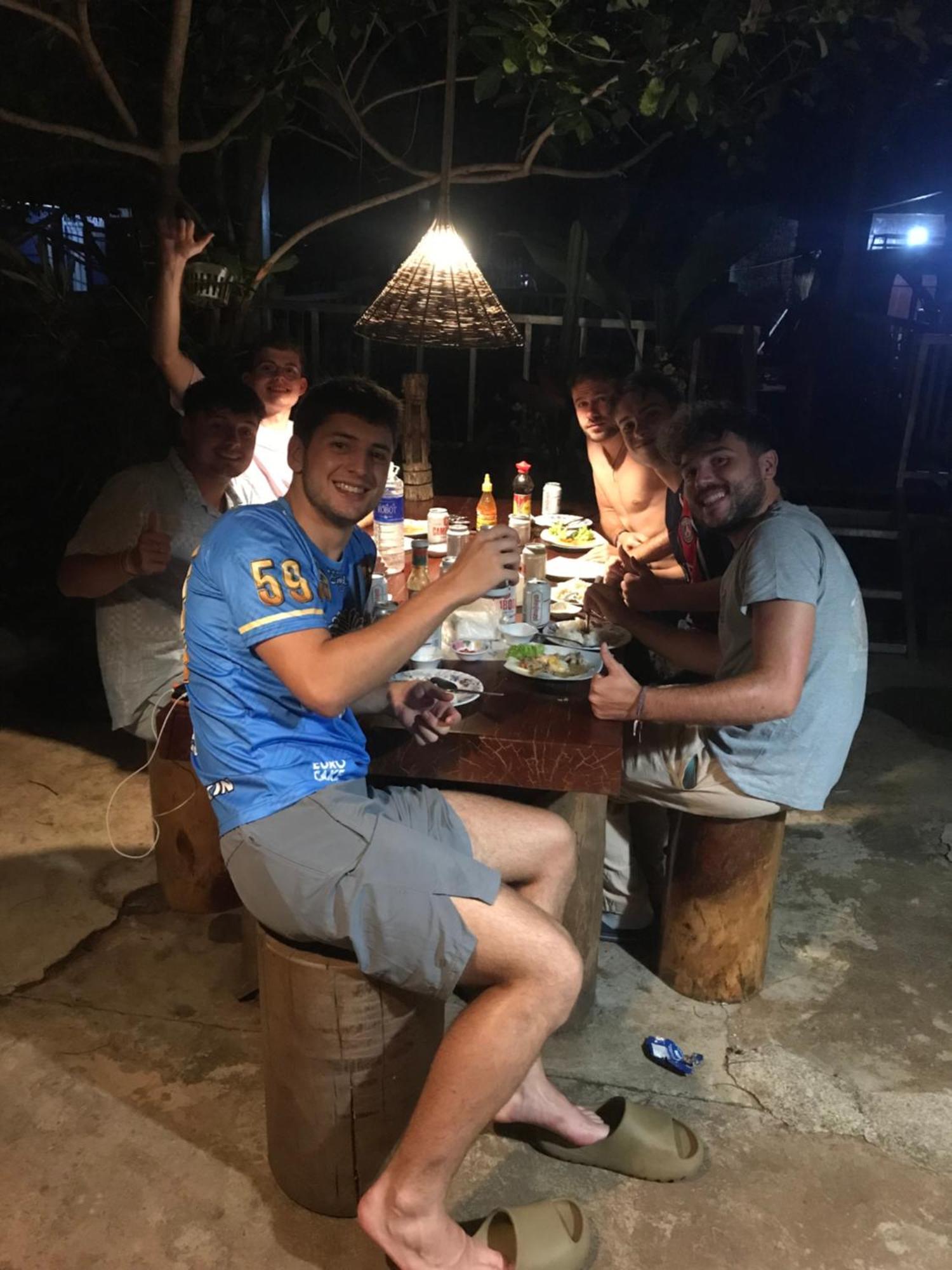 Happy Homestay Banlung & Trekking Exterior photo